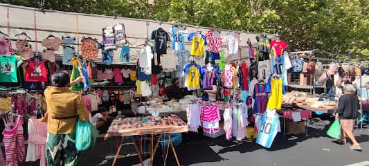 Avenida de Asturias Street Market