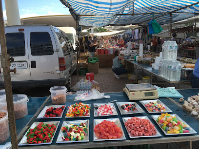 La Unidad Street Market
