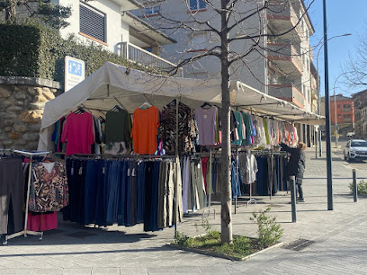 Sant Hipòlit de Voltregà Weekly Market
