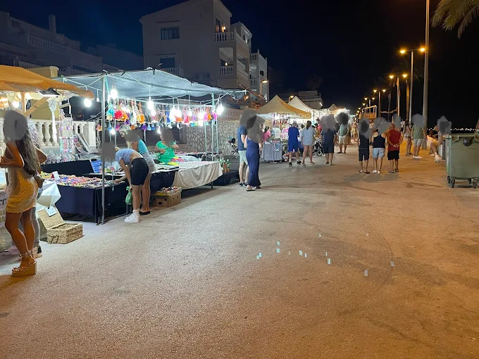 Mil Palmeras Summer Night Market